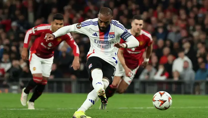 Beşiktaş'tan Fransız Yıldız İçin Transfer Atağı: Kimdir Bu Oyuncu?