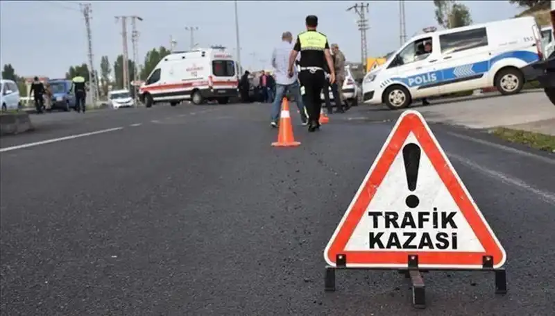 Tekirdağ'da Kontrolden Çıkan Araç Bariyere Çarptı: Bir Can Gitti