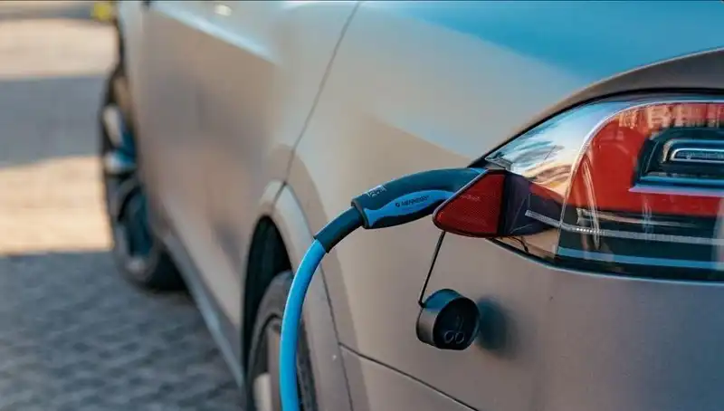 Elektrikli Araç Pazarında Düşüş: Nedenleri ve Gelecek Senaryoları