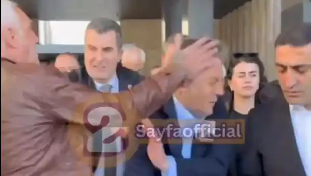 Özgür Özel'e AKM'de Fiziksel Saldırı: Siyasi Gerginlik Tırmanıyor
