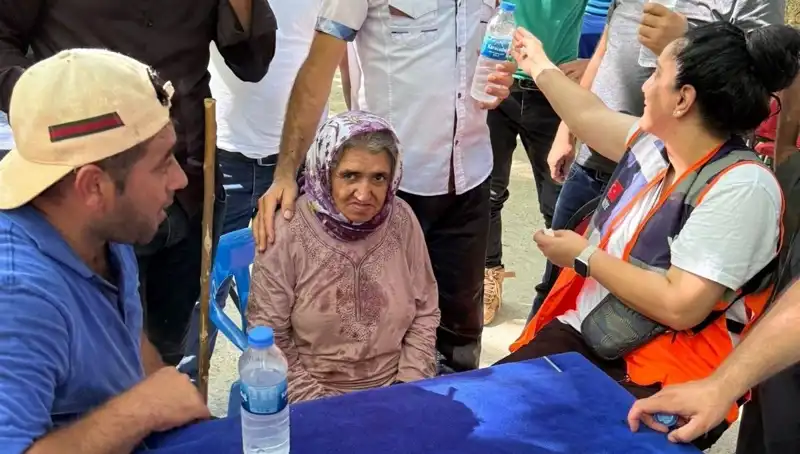 Kayıp Kadın 3 Gün Sonra Piknikçilerden Kalanlarla Bulundu
