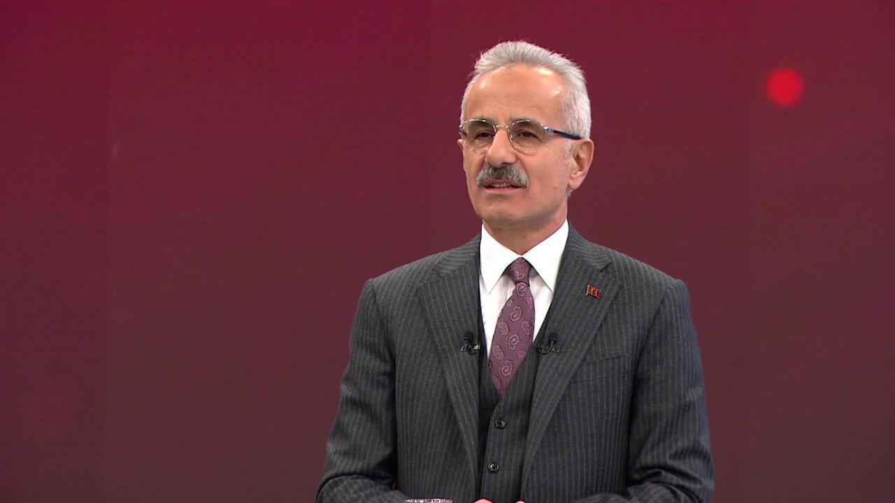 Bakan Uraloğlu: Sosyal Medya Düzenlemesi Bu Yıl Yapılacak