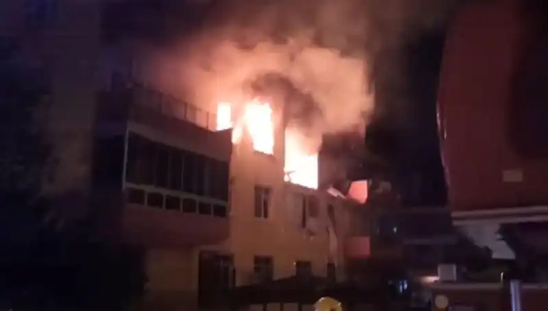 Konya'da Doğalgaz Patlaması: Dört Katlı Binada 12 Yaralı