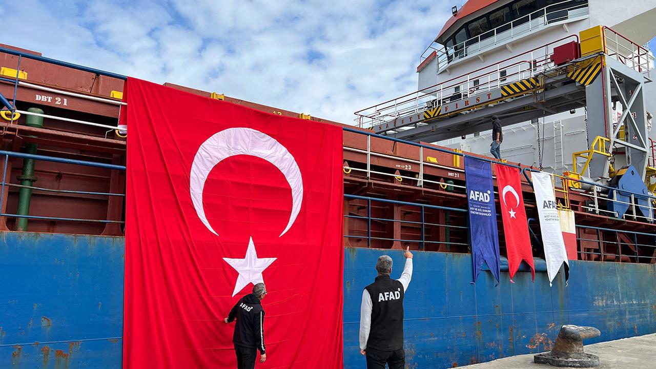 İyilik Gemisi Mısır'a Ulaştı: 96 Bin Ton Yardım Gazze'ye Gönderildi