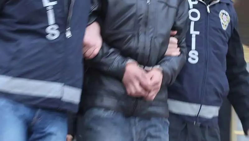 Kütahya'da Uyuşturucu Operasyonu: 5 Kişi Tutuklandı, Sokaklar Rahatladı