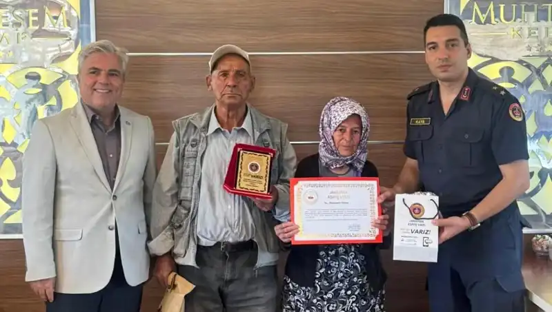 Tek Varlarını Jandarmaya Bağışlayan Aile: Umut Dolan Bir Hikaye