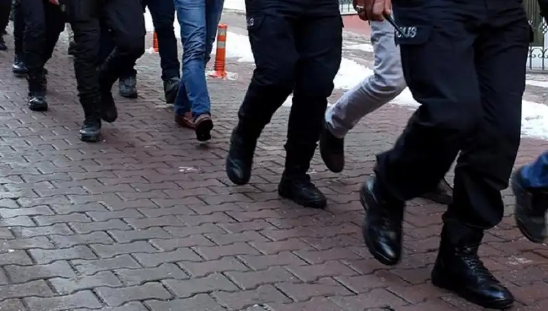 MİT ve Emniyet İşbirliği ile FETÖ Operasyonunda Gözaltılar Gerçekleşti