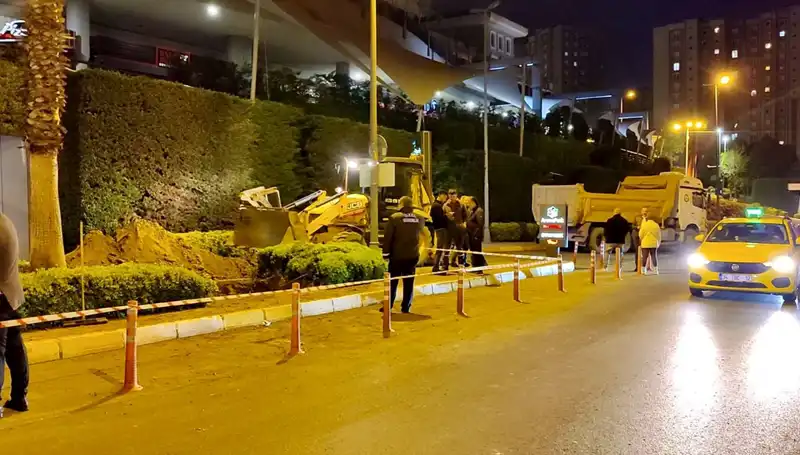 Küçükçekmece'de Doğal Gaz Borusu Patladı: Paniğe Neden Olan Olayın Detayları