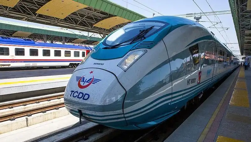TCDD, Yeni Makinist Alımıyla Geleceğin Demiryolu Kahramanlarını Arıyor!