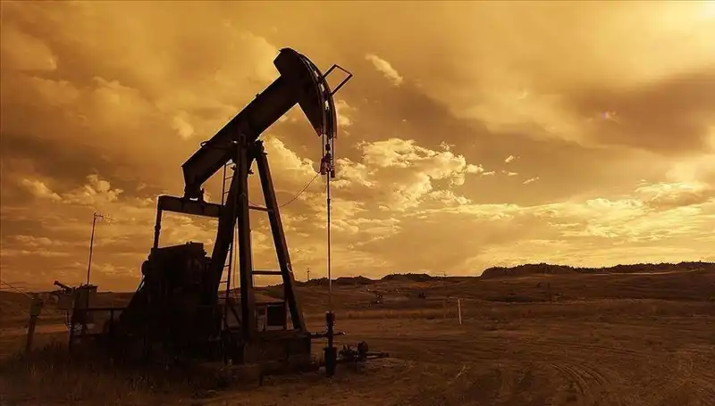 Orta Doğu'da Sıcak Bir Gece: Petrol Fiyatlarında Tarihi Yükseliş