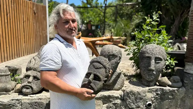 3 Günde Mükemmel Tarihi Eser Gibi Yüzlerce Ürün Yapan Sanatçı