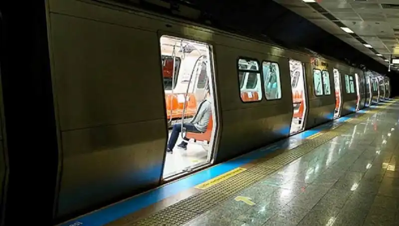 İstanbul'da Metro Duraklarının Kapatılması: Yolcuları Neler Bekliyor?