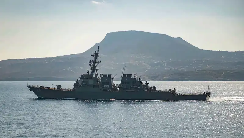 ABD, Yunanistan'daki Donanma Üssünü Stratejik Kale Olarak Kullanacak
