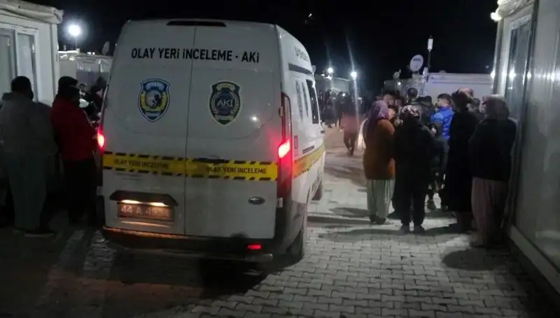 Husumetliler Arasındaki Kavga Ankara’yı Sarsacak Şekilde Devam Ediyor