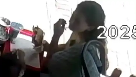Saçını Tostun İçine Koyan Kadın, Şoke Eden Gerekçe Açıkladı!