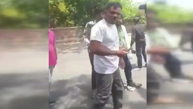 11A Yolcusu Olay Anını Anlatıyor: "Biri Beni Yakaladı"