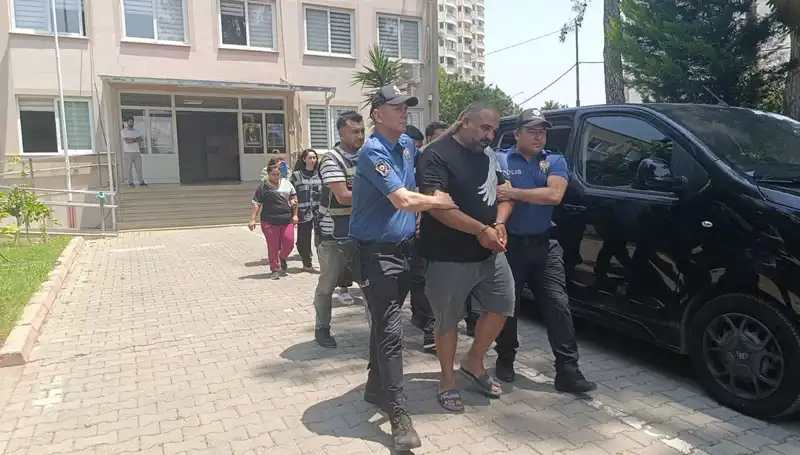 Adana’da Dolandırıcılık Şebekesi Çökertildi: 4 Tutuklama!