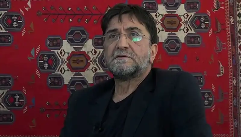 Gazeteci Nihat Genç Hayatını Kaybetti: Medya Dünyasında Derin Bir Kaybın İzleri